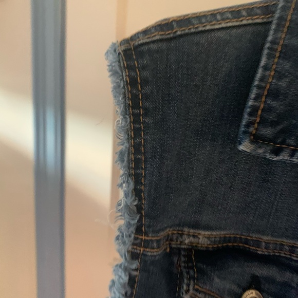 Kenzie Denim distressed vest - Picture 13 of 16